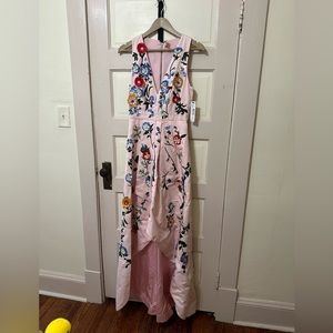 Alice and Olivia Pink Cotton Blend Floral-Embroidered Gown Size 4